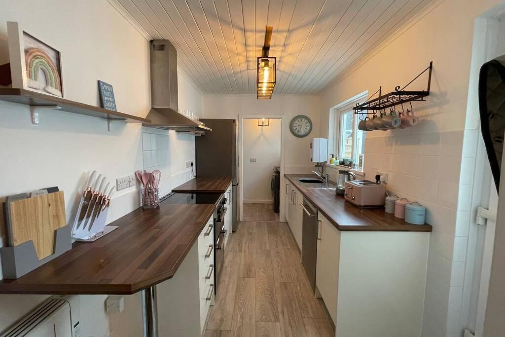 Beautiful 2 Bed Cornish Cottage Madron ภายนอก รูปภาพ